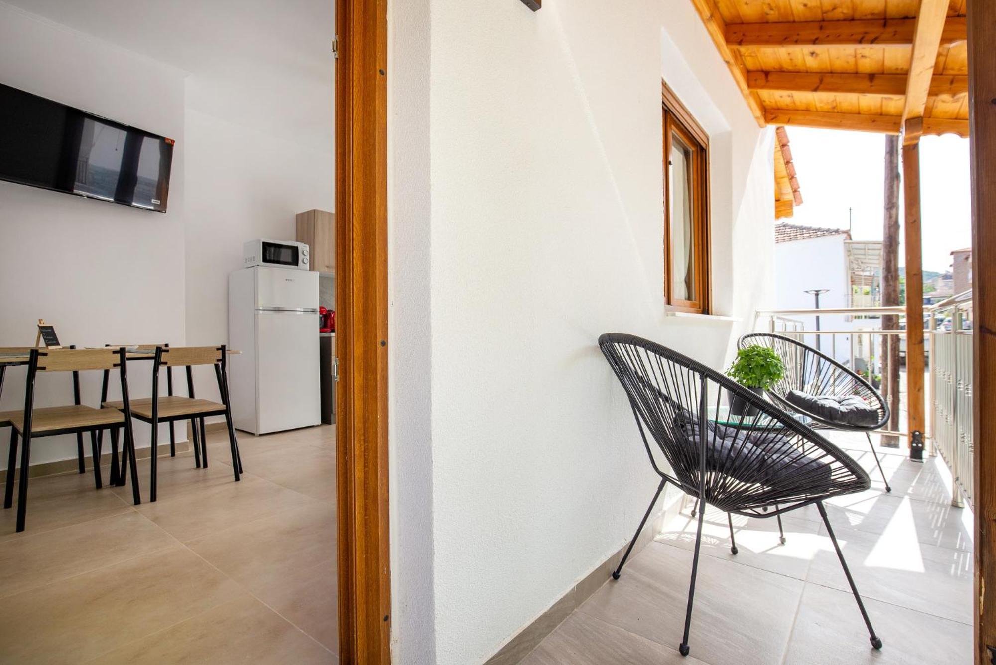 Maison *